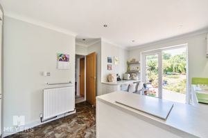 Photo 18- click for photo gallery